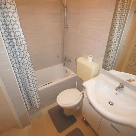 Fuer 2 Personen Ca 30 Qm In Njivice, Kvarner Bucht Krk Apartment Njivice