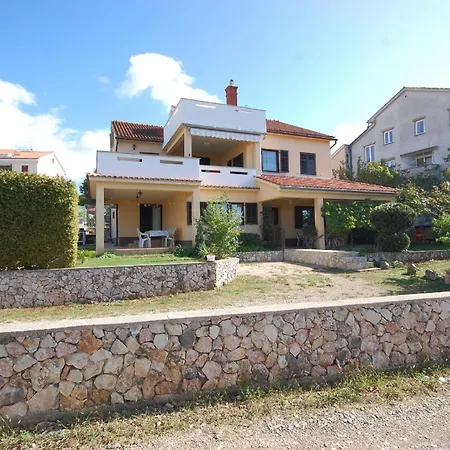Apartment Fuer 2 Personen Ca 30 Qm In Njivice, Kvarner Bucht Krk
